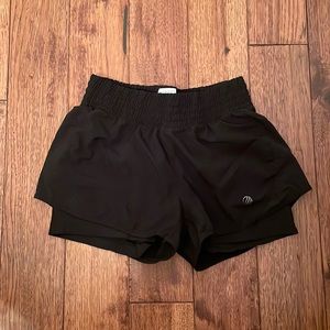 Black women’s double-layer athletic shorts